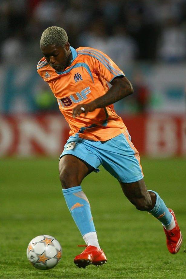 <p><strong>MARSILYA: 1.899</strong><br />
Cisse'nin saç rengi, formanın rengi, gelen beğeni alt sıralarda kalıyor...</p>