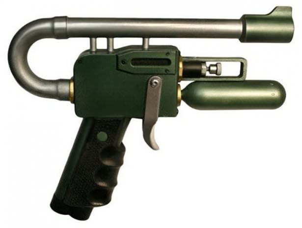 <p>The Green Hornet<br />
Hornet gaz tabancası<br />
6 bin 5000 dolar</p>
