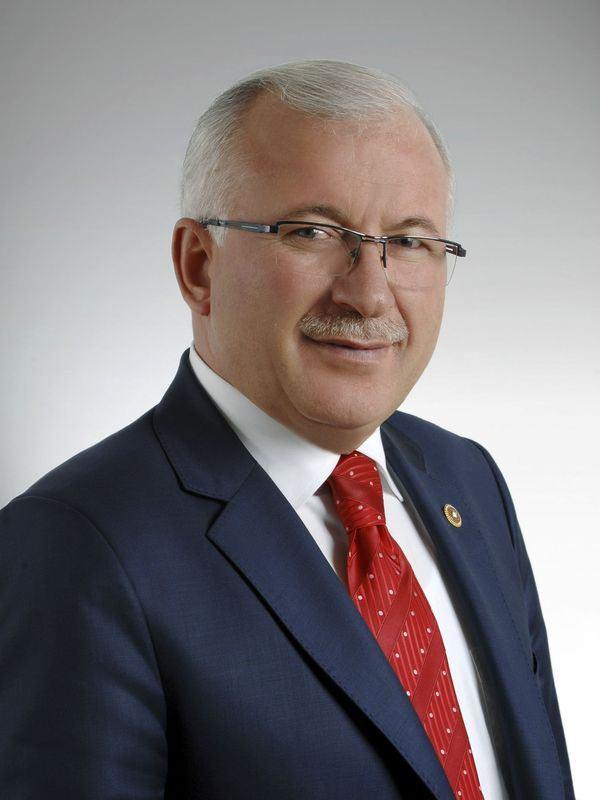 <p><strong>AK PARTİ İstanbul Milletvekili Hüseyin Bürge</strong><br />
<br />
1 fezleke.</p>
