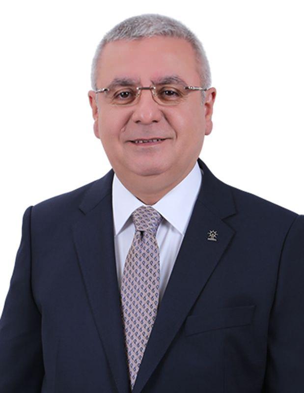 <p><strong>AK PARTİ İstanbul Milletvekili Mehmet Metiner</strong><br />
<br />
4 fezleke.</p>
