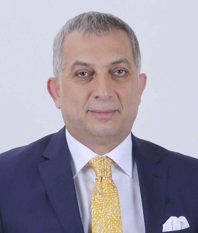 <p><strong>AK PARTİ İstanbul Milletvekili Metin Külünk</strong><br />
<br />
2 fezleke.</p>

<p> </p>
