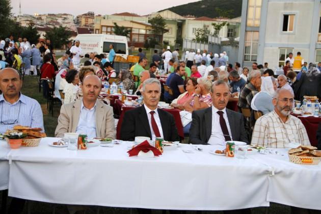 Darülaceze ailesi iftarda buluştu