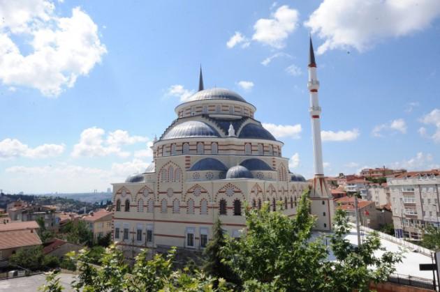 Güzeltepe Birlik Camii dualarla açıldı