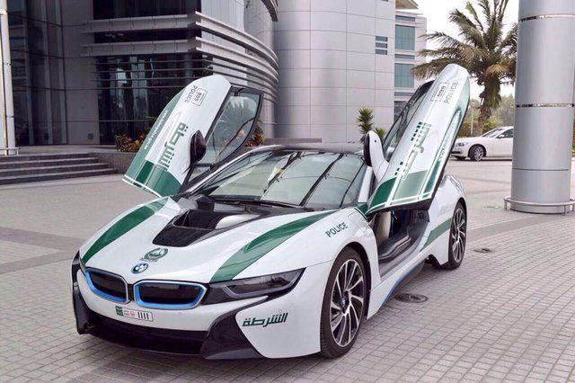 <p>Hibrid BMW i8 249 km hıza ulaşıyor. </p>

<p> </p>
