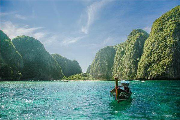 <p><strong>Phi Phi Adaları</strong><br />
Krabi, Tayland</p>
