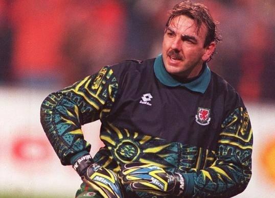 <p>Neville Southall - Galler</p>