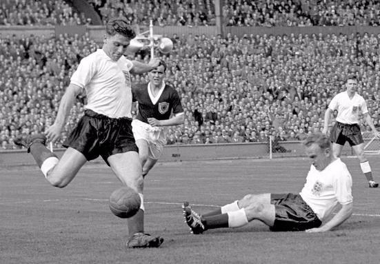 <p>Duncan Edwards - İngiltere</p>