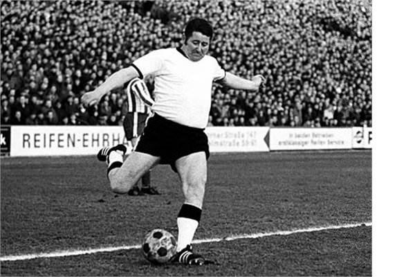 <p><strong>8. Helmut Rahn</strong></p>
<p> </p>
<p>Ülkesi: Almanya Gol sayısı:10</p>
