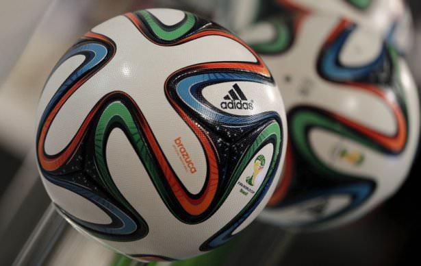 <p> </p>
<p><strong>Altın Top Ödülü'ne aday futbolcular...</strong></p>
<p> </p>