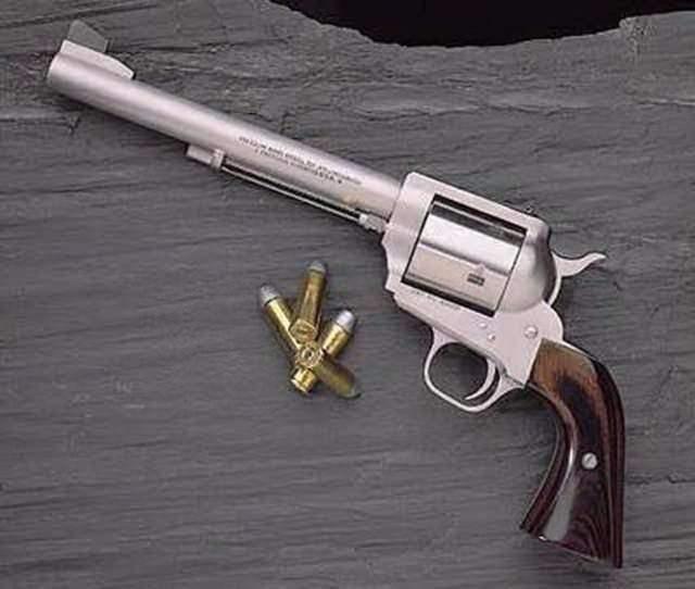 <p>Freedom Arms .454 Casull</p>
