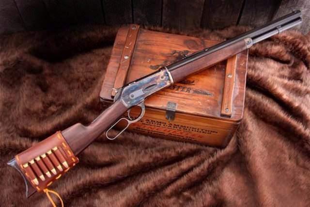 <p>Winchester 1886 45/70</p>
