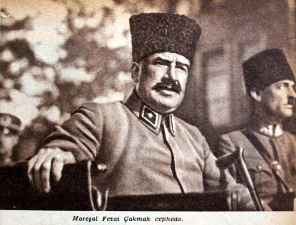 <p>Türkiye Cumhuriyeti'nde ilk general Fevzi Çakmak'tır.</p>