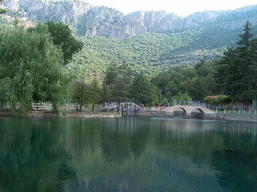 <p>Türkiye'nin en zengin boksit yatakları Seydişehir'de bulunur.</p>