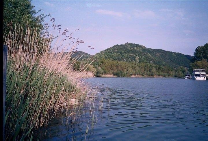 <p>Ulaşım yapılabilinen tek akarsuyumuz Bartın Çayı'dır.</p>
