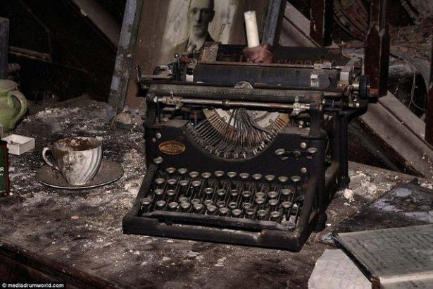 <p>Birden fazla el değiştiren eve artık kimse sahip çıkmıyor.</p>