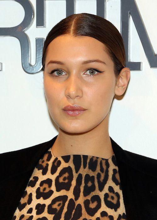 <p>Hadid kardeşlerin bir diğeri olan Bella Hadid de her fırsatta Müslüman olduğunu dile getiriyor.</p>

<p> </p>
