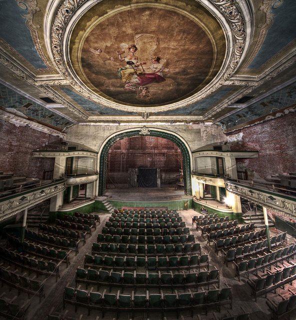<p>ABD'de eski opera binası</p>
<p> </p>
