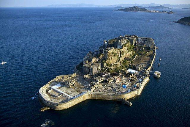 <p>Japonya'daki Hashima Adası</p>
<p> </p>
