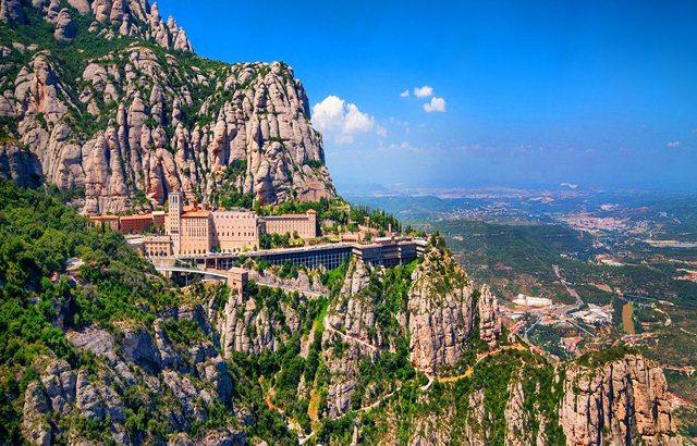 <p>Montserrat<br />
 </p>
