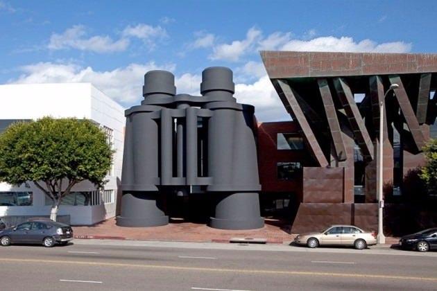 <p>Chiat/Day Advertising Agency Headquarters, Kaliforniya</p>
