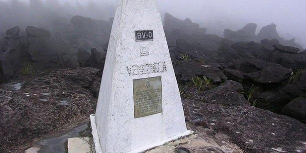 <p>Brezilya, Guyana, Venezuela üçlü noktası</p>
