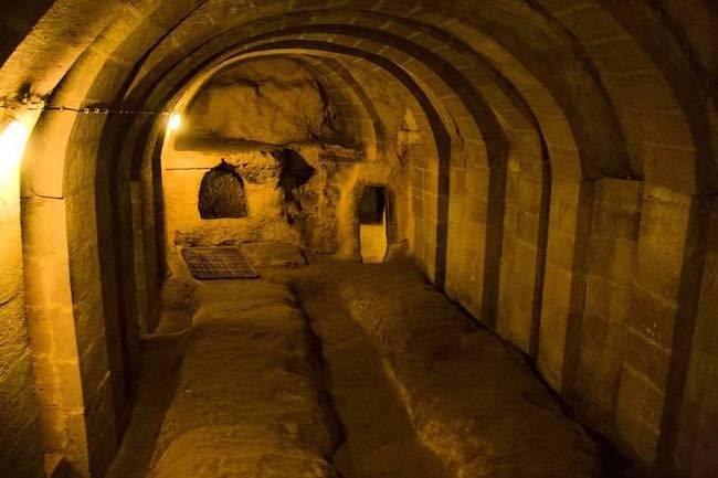 <p>İlçenin eski bir yerleşim birimi olduğu, tarihinin MÖ 3000 yıllarına kadar ulaştığı söyleniyor. İlçenin eski adı Malakopi… </p>