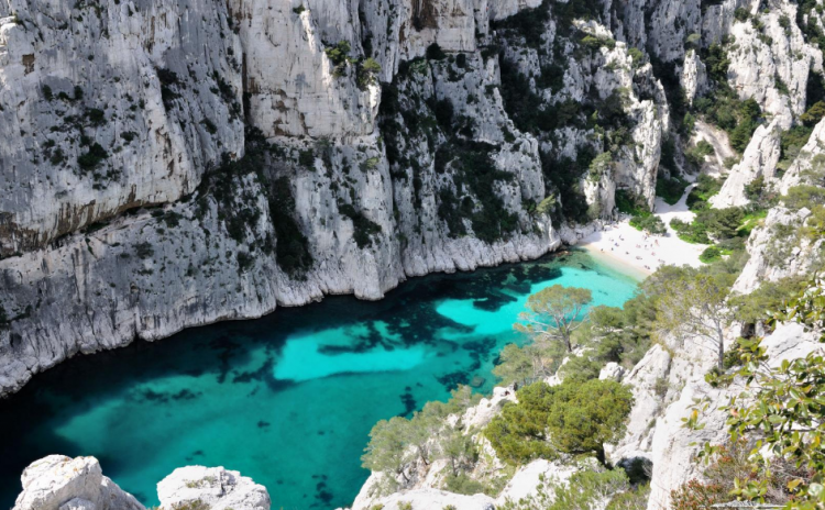 <p><strong>2- Calanque d'En Vau, Cassis / FRANSA </strong></p>
