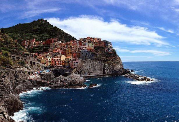 <p>Manarola, İtalya</p>
