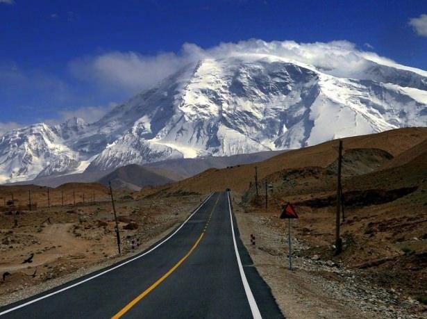 <p>Karakurum Otoyolu - Pakistan</p>
