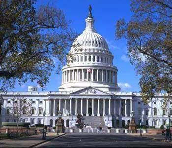 <p>Washington'daki lobi endüstrisinde 67 bin kişi, her seçilmiş kongre üyesi için 125 kişi çalışıyor.</p>