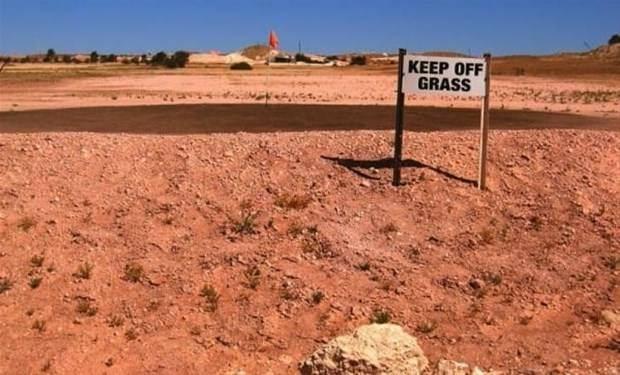 <p><span style="color:#FFFF00"><strong>İŞTE DÜNYANIN EN İLGİNÇ YERLERİ</strong></span></p>
