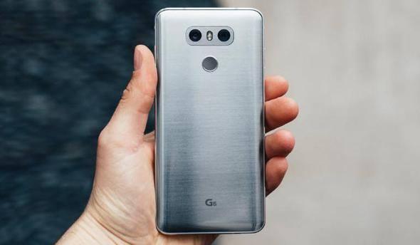 <p>LG G6 <br />
<br />
Türkiye fiyatı: 3699 TL'den başlayan fiyatlarla satılıyor</p>
