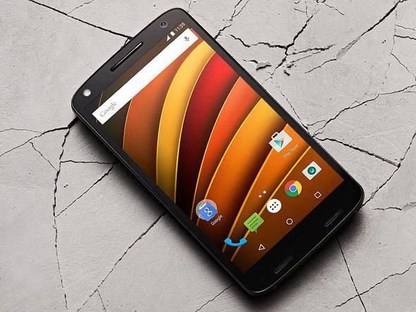 <p>Motorola Moto X Force</p>

<p>Dahili hafıza: 32/64 GB</p>

<p>Harici depolama olanağı: 256 GB'a kadar yükseltilebiliyor</p>

<p>Arka kamera: 21 MP, ön yüzde 5 MP kamera</p>
