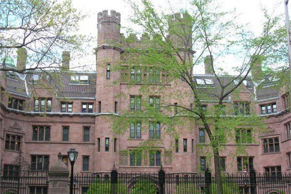 <p>10- Yale Üniversitesi (ABD)</p>
