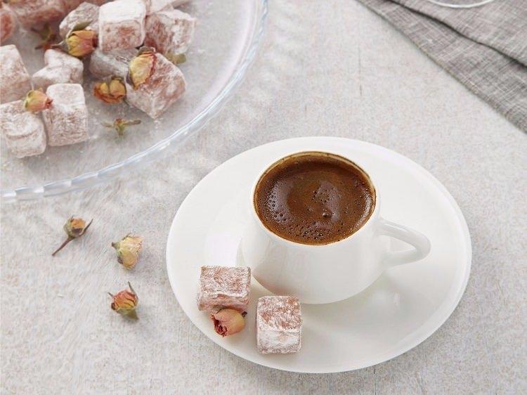 <p>Düzenli olarak bu üst sınırlardan daha fazla şeker tüketildiğinde kilo ortaya çıkar.</p>