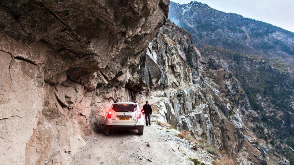 <p>Kishtwar dağı üzerinden Pangi’ye gitmek için Cemmu ve Keşmir bölgelerinden geçerek Pangi vadisini aşmak gerekiyor.</p>

<p> </p>
