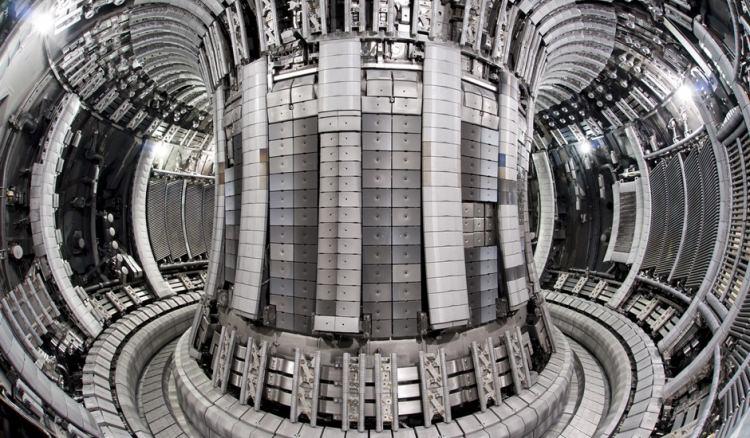 <p>2. Tokamak Reaktörü, Fransa</p>

<p>14 milyar dolar</p>
