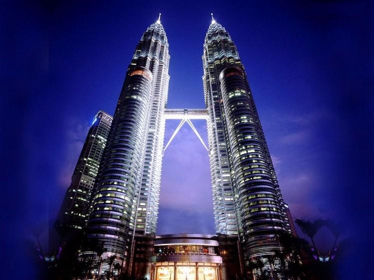 <p>2. Petronas Twin Tower</p>

<p> </p>
