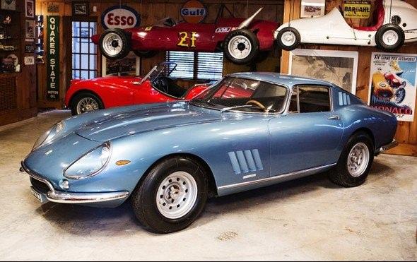 <p>1967 Ferrari 275 GTB/4 <br />
<br />
Fiyatı - $10,175,000</p>