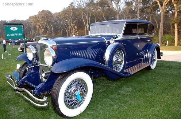 <p>1931 Duesenberg Model J</p>
<p>Fiyatı - $10,340,000</p>
