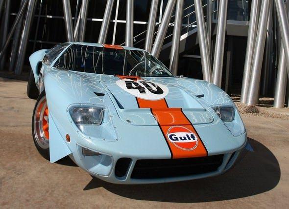 <p>1968 Ford GT40 P/1074</p>

<p>Fiyatı - $11,000,000</p>
