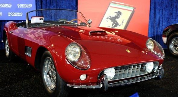 <p>1960 Ferrari 250 GT California LWB <br />
<br />
Fiyatı - $11,275,000</p>
