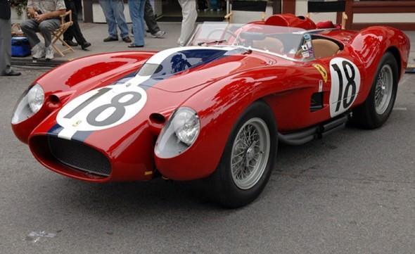 <p>1957 Ferrari 250 Testa Rossa</p>
<p>Fiyatı - $12,402,500</p>