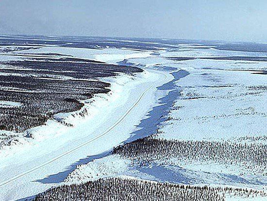<p><strong>Sibirya Yakutsk Yolu</strong><br />
Rusya’nın başkenti Moskova’yı Yakutsk’a bağlayan yolun Sibirya bölümünde, Antartika’dan sonraki en düşük sıcaklık ölçüldü.</p>