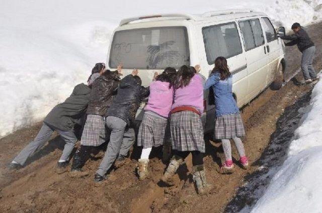 <p>HAKKARİ</p>

<p> </p>
