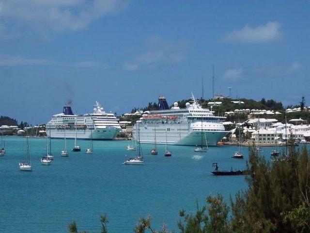 <p><strong>16. St George - Bermuda</strong></p>

<p>St George, Bermuda'nın doğu ucunda yer alır ve bir UNESCO dünya mirası alanıdır.</p>
