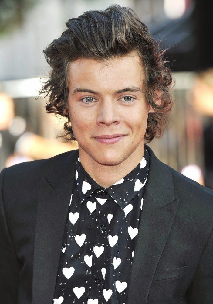 <p><strong>Harry Styles'</strong>ın en güzel gözlere ve en iyi çeneye,</p>
