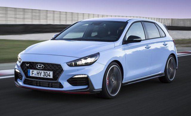 <p>Hyundai'nin performans serisi olan N kolunun üyesi yeni i30N, standart ve performans paketli olarak iki versiyon olacak.</p>
