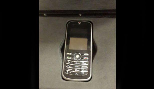 <p>Kriptolu telefonlar, Selam Tevhid Örgütü gibi illegal örgüt adları kullanılmadan doğrudan IMEI numaraları girilerek dinlendi. Kriptolu telefonlar, her görüşmede ayrı şifre oluşturduğu için dinlenemiyor. Telefonlara her bir şifreli görüşmenin anahtarını üreten yazılım yüklendi.</p>
<p> </p>