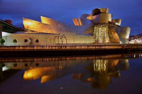 <p>(Bilboa,-İspanya)</p>
